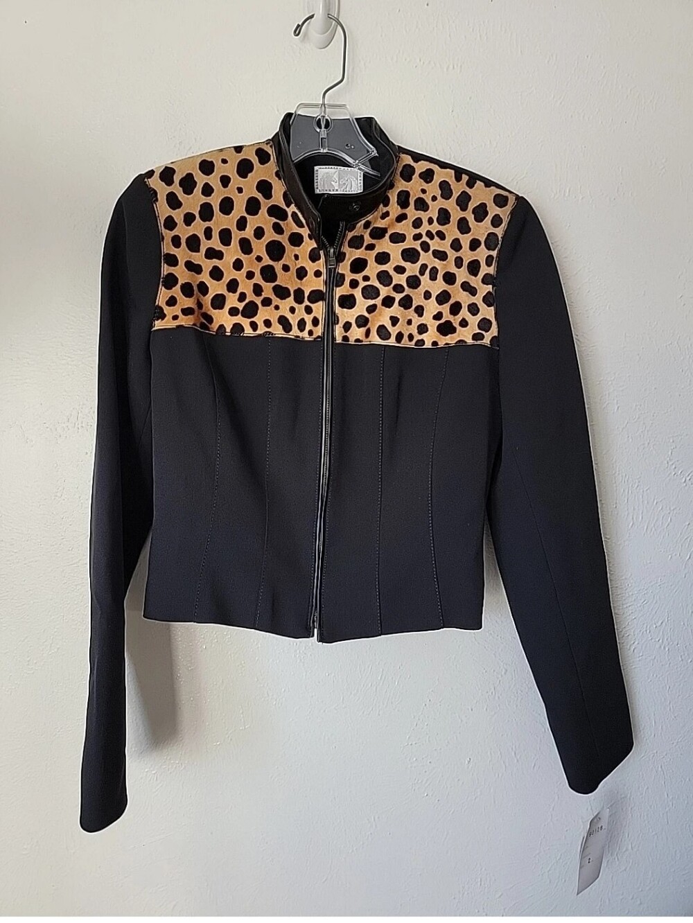 Alberto Makali Tailored Black Jacket with Leopard Accent Office Siren